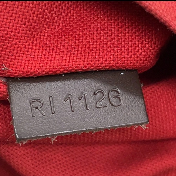 Auth Louis Vuitton Damier Ebene Siena
PM 2Way Bag W/Box/Dust Bag - Picture 15 of 16